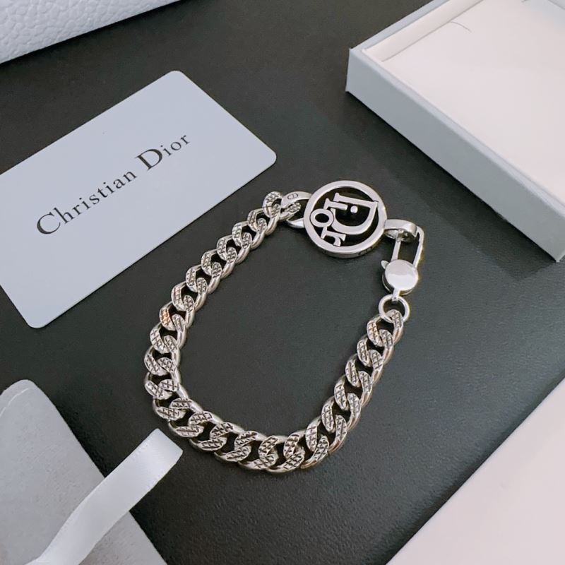chr1st1an D10r bracelets